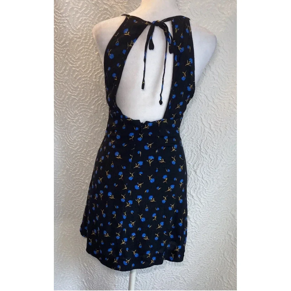 Urban Outfitters UO Mabel Black Blue Floral High-Neck Empire Mini Dress Size 0